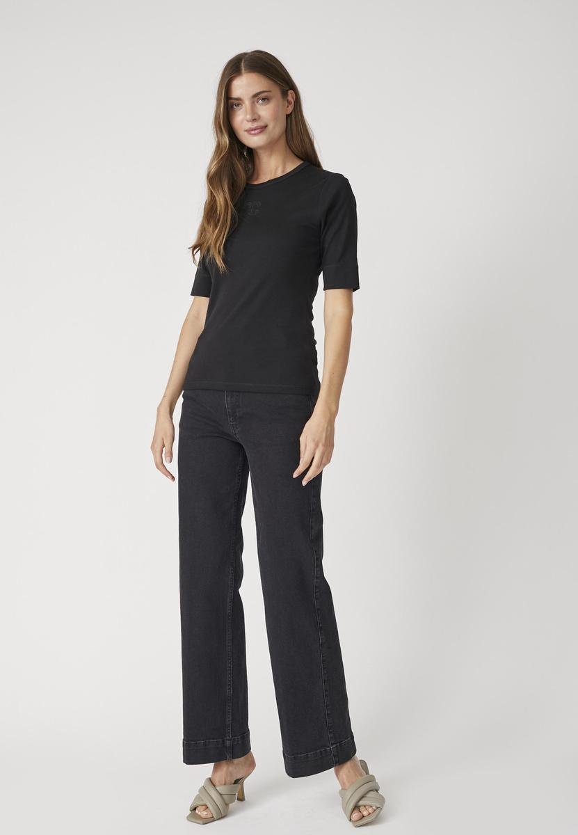 GrannyCC Embroidery SS Tee - Black - Co'couture