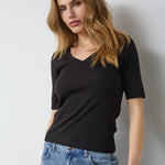 GrannyCC Rib SS V - Tee - Black - Co'couture