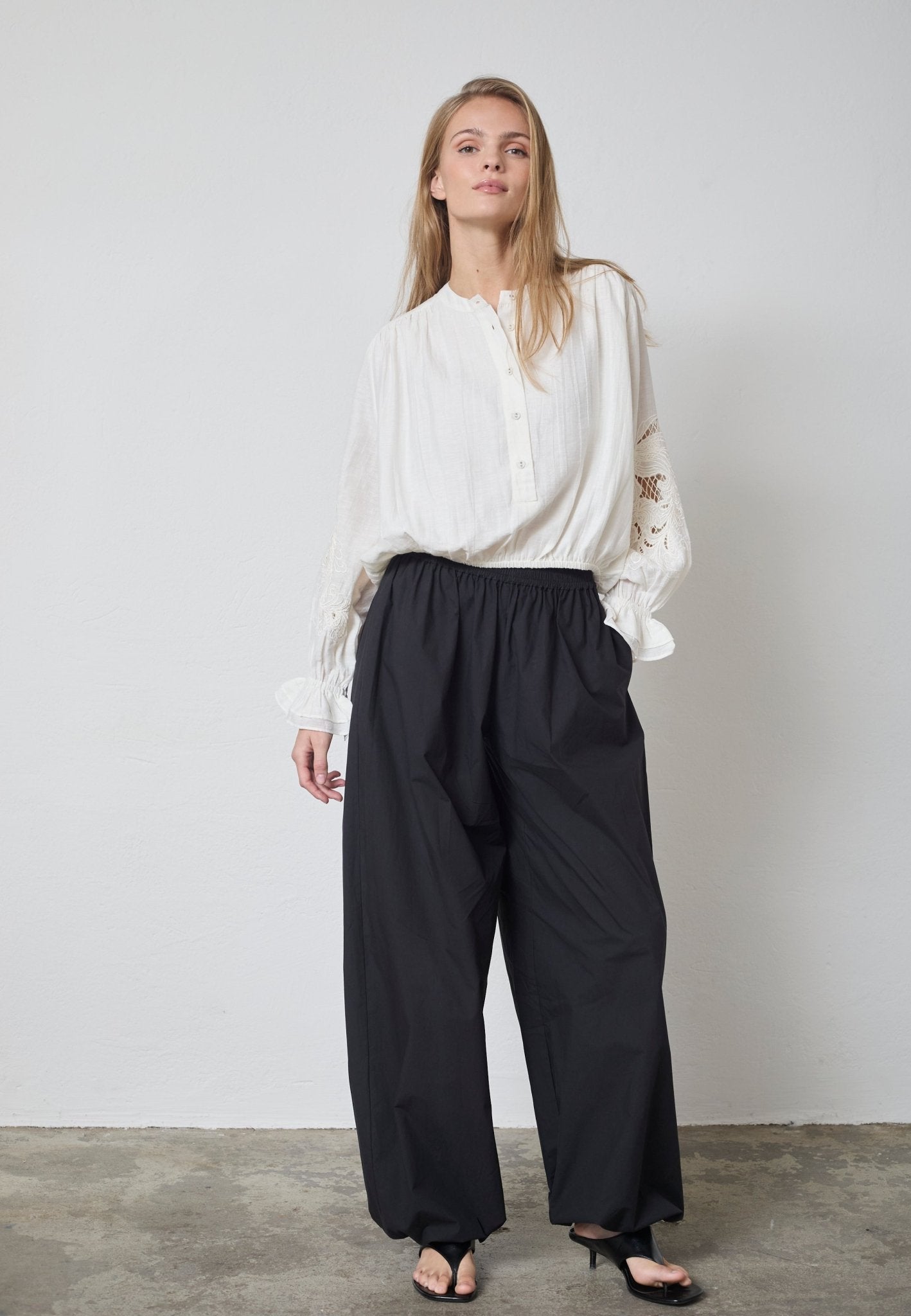 StinaCC Emb Blouse - Off white - Co'couture