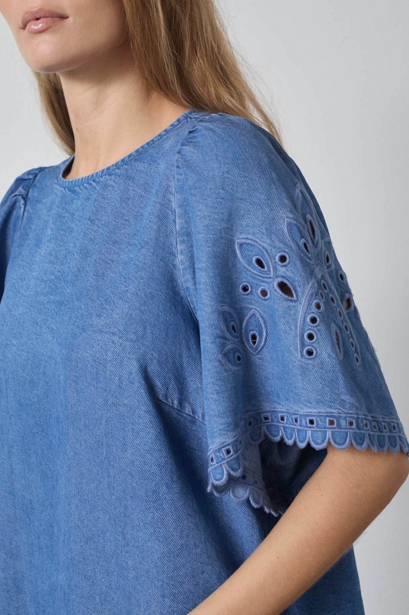TillyCC Emb SS Blouse - Denim blue - Co'couture